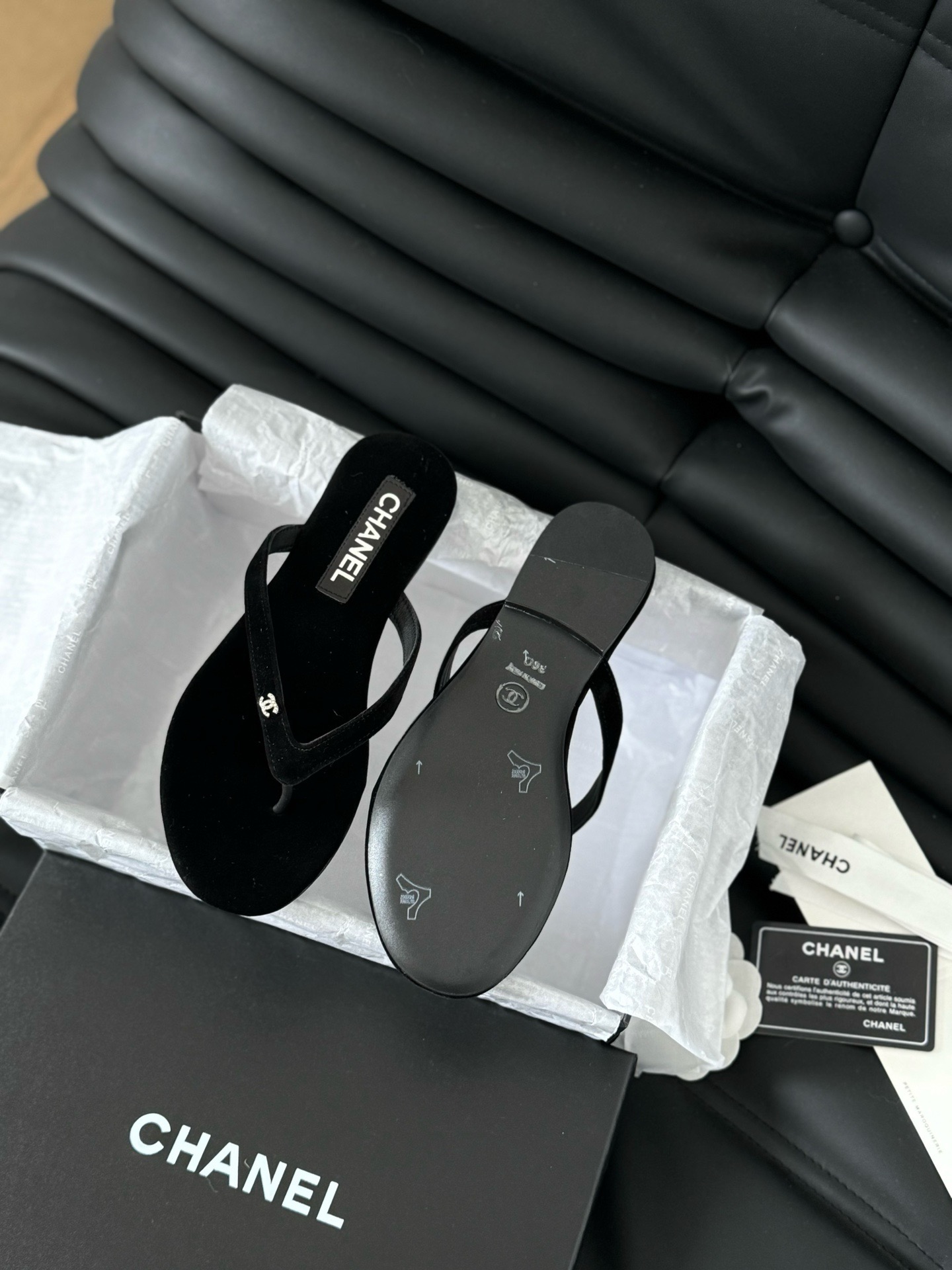 Ch*el slipper 2024062101