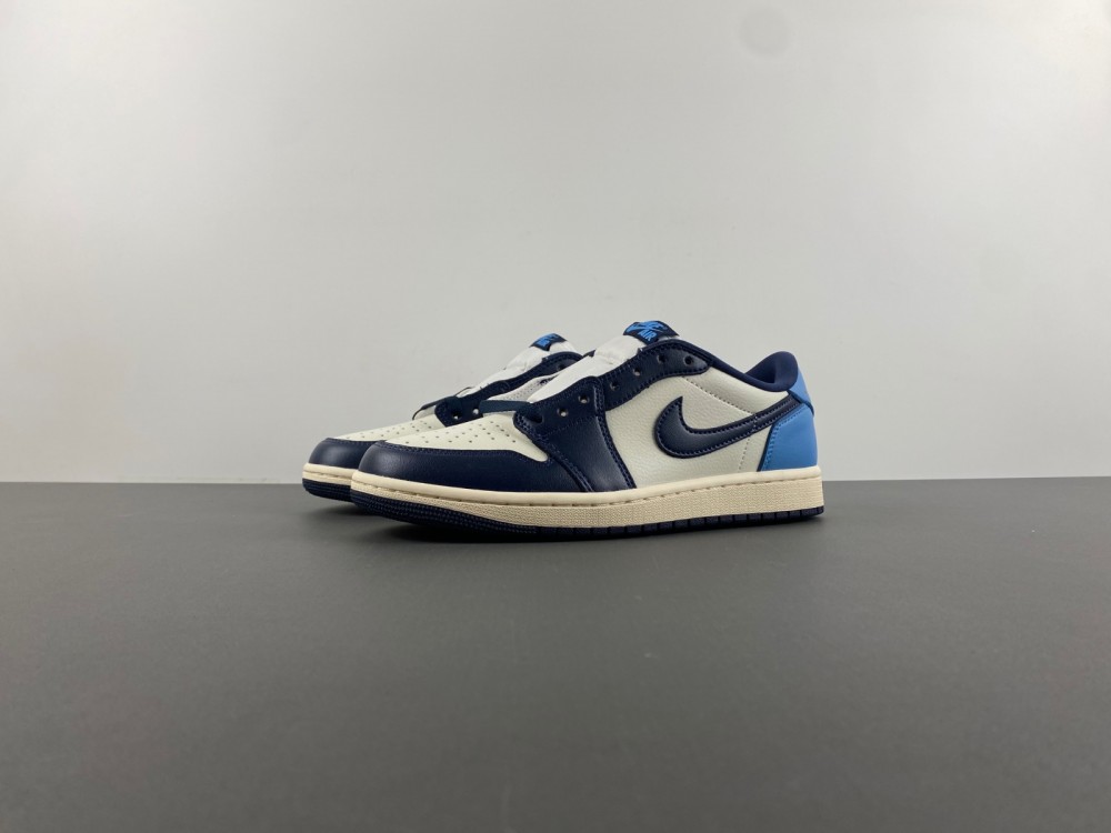 Air Jordan 1 Low OG Obsidian (UNC) CZ0790-400