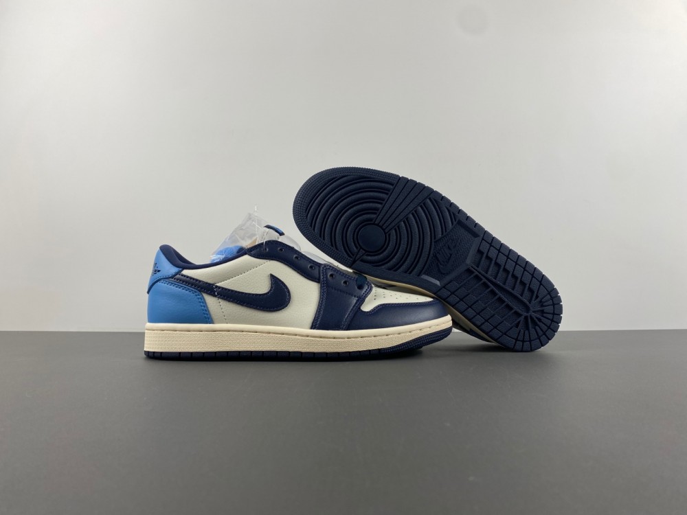 Air Jordan 1 Low OG Obsidian (UNC) CZ0790-400