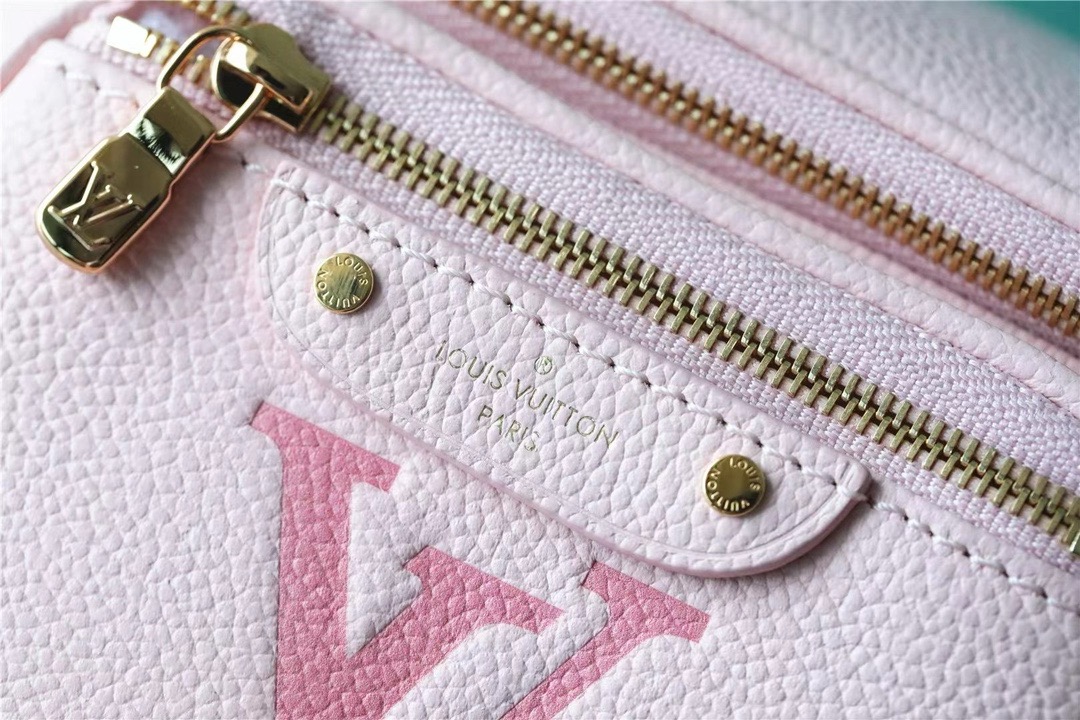 LV mini bumbag M82347 17*12*9.5CM