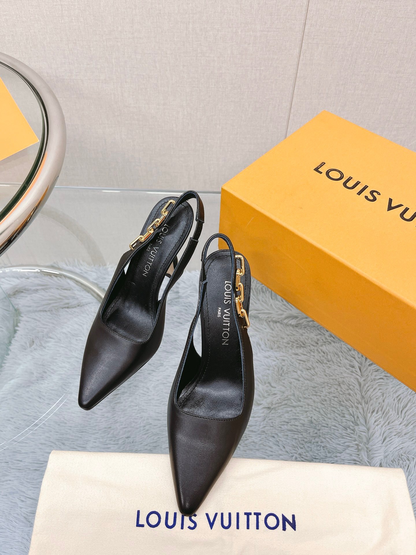 LV heels 2024062702