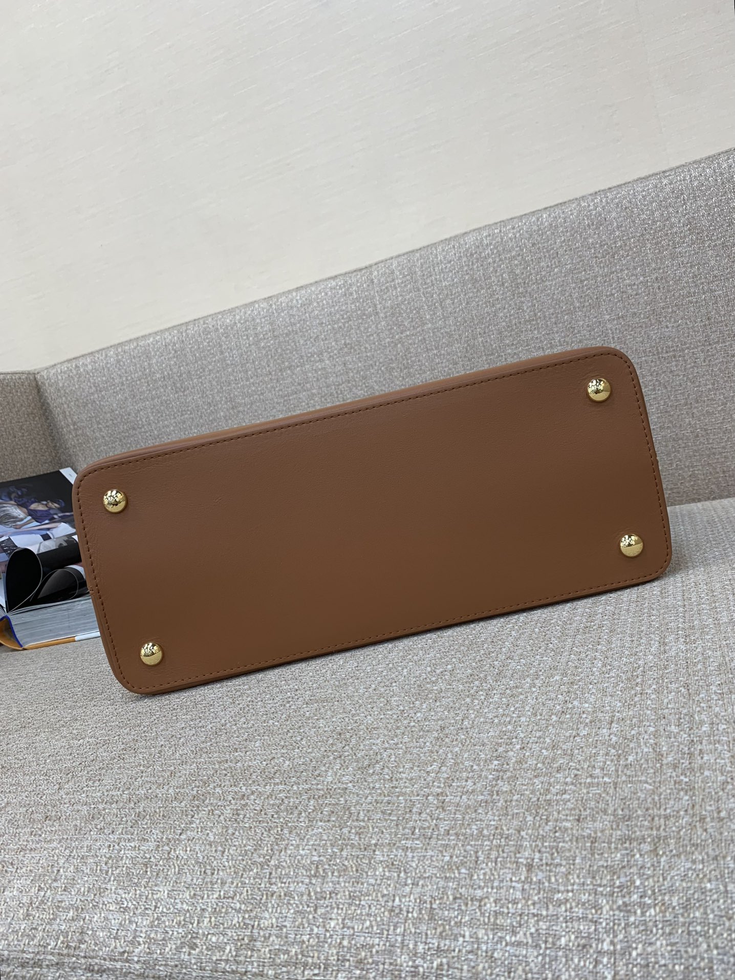 LV Capucines souple bag 38*23*16cm 2024070201