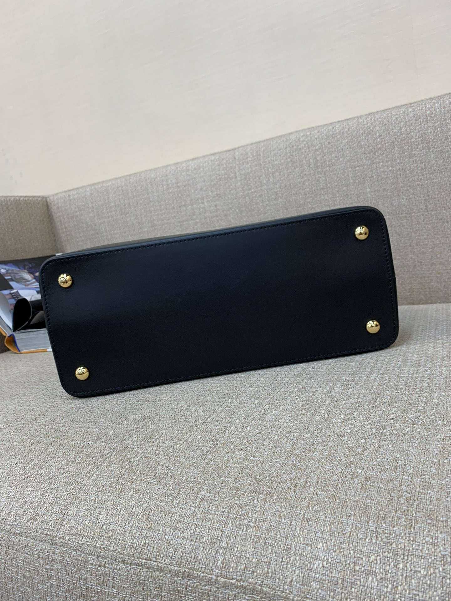 LV Capucines souple bag 38*23*16cm 2024070202