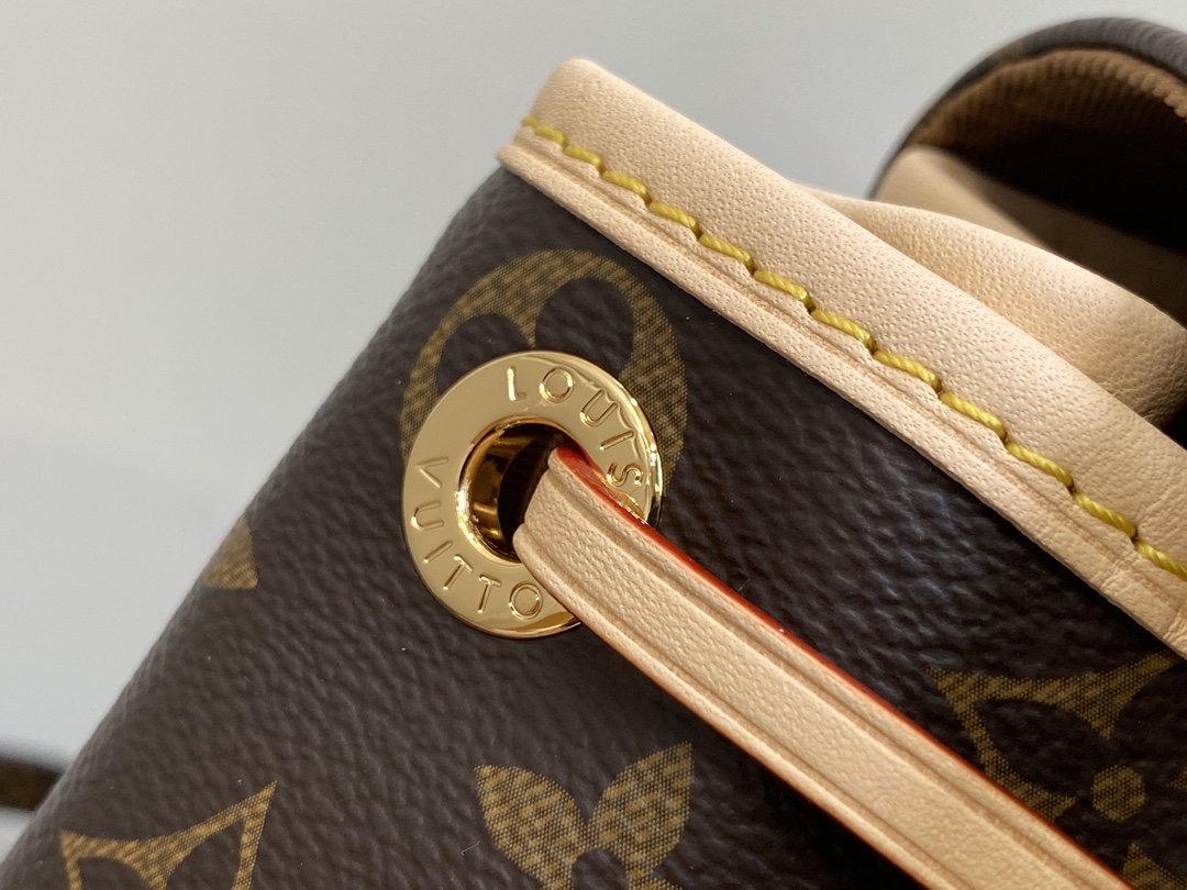 LV backpack bag PM 28*30*18CM