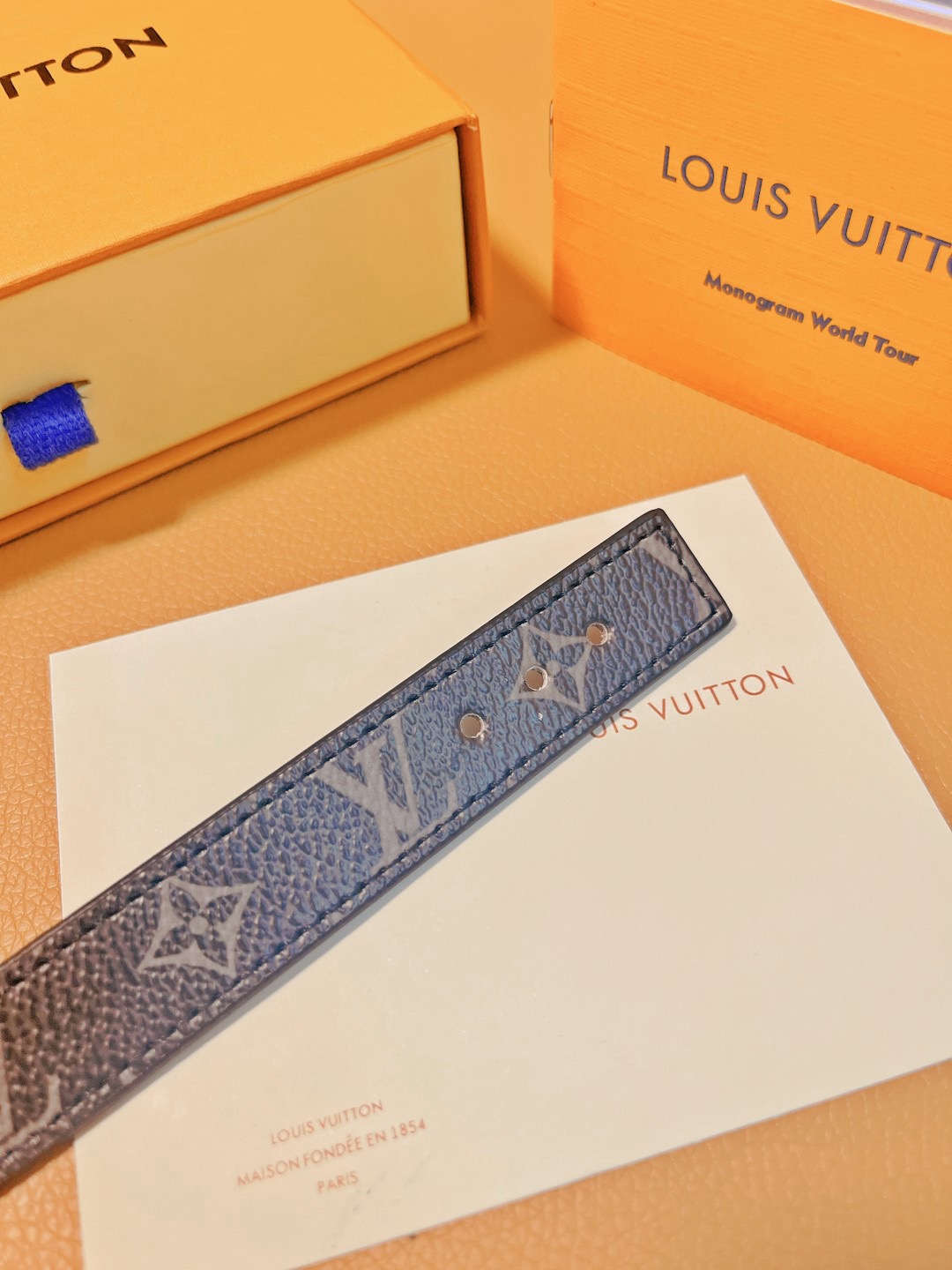 LV Bracelet 20240705