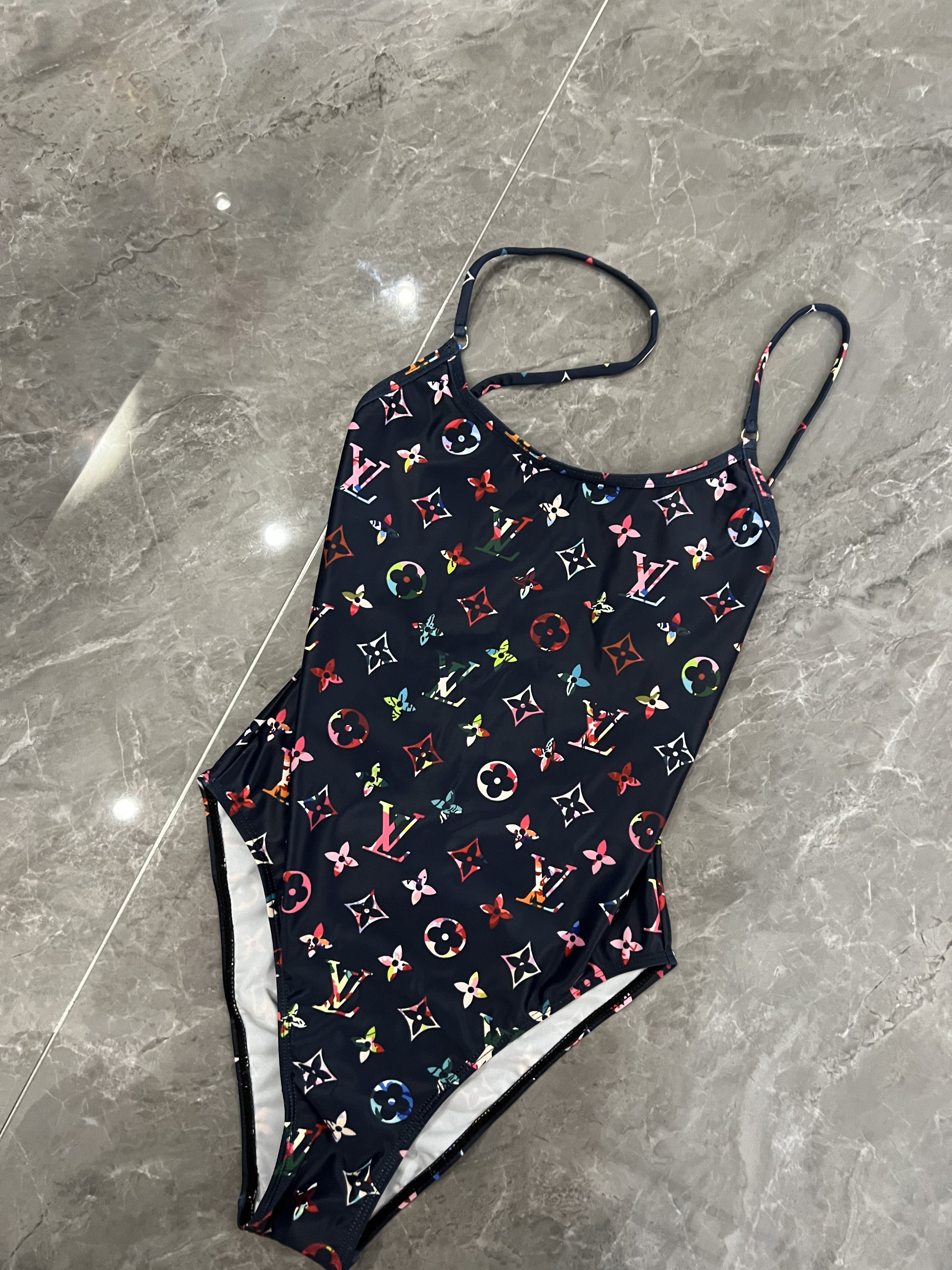 LV swimsuit 09