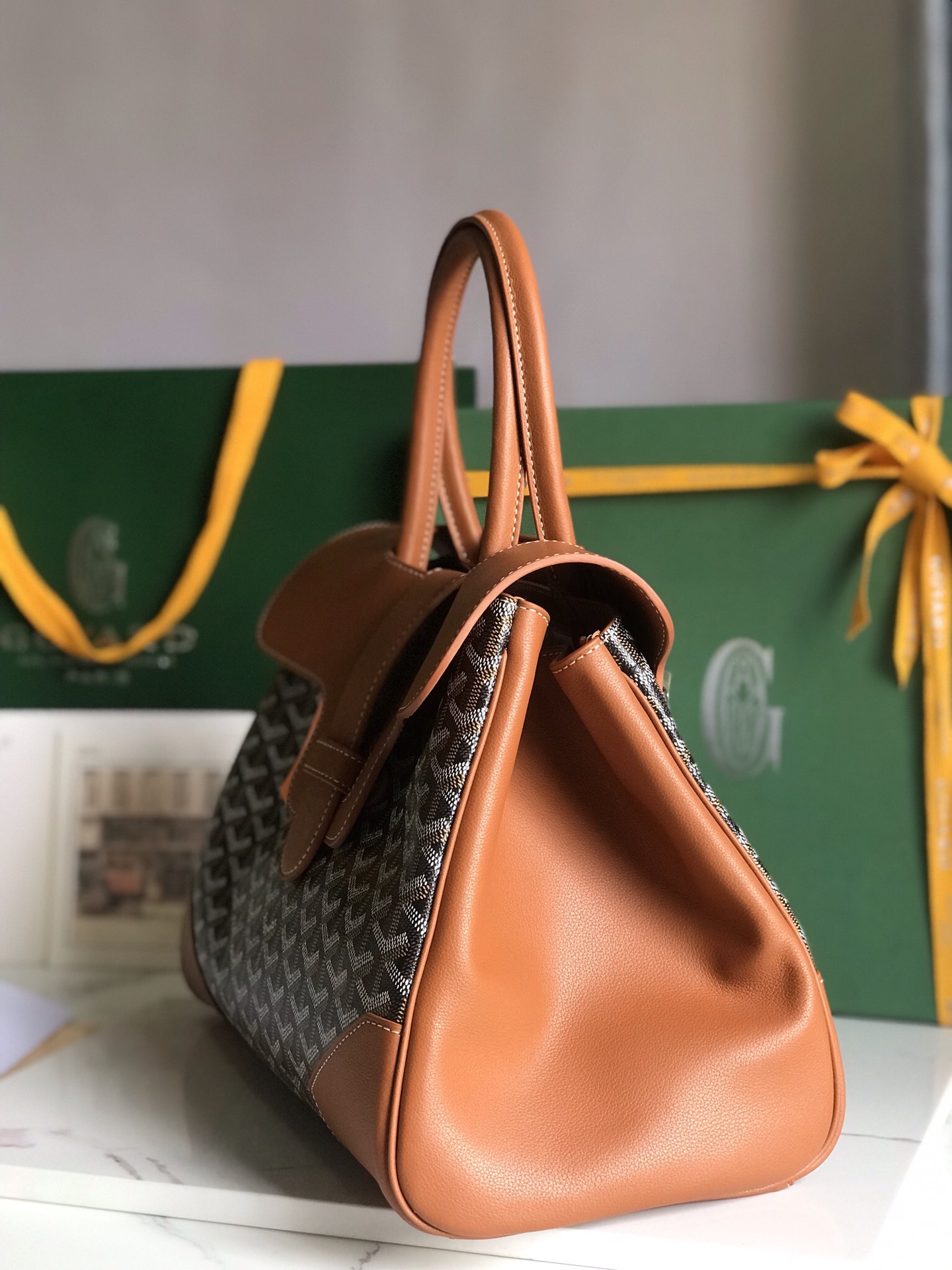 Go*ard tote bag 34*25*16cm  2024071003