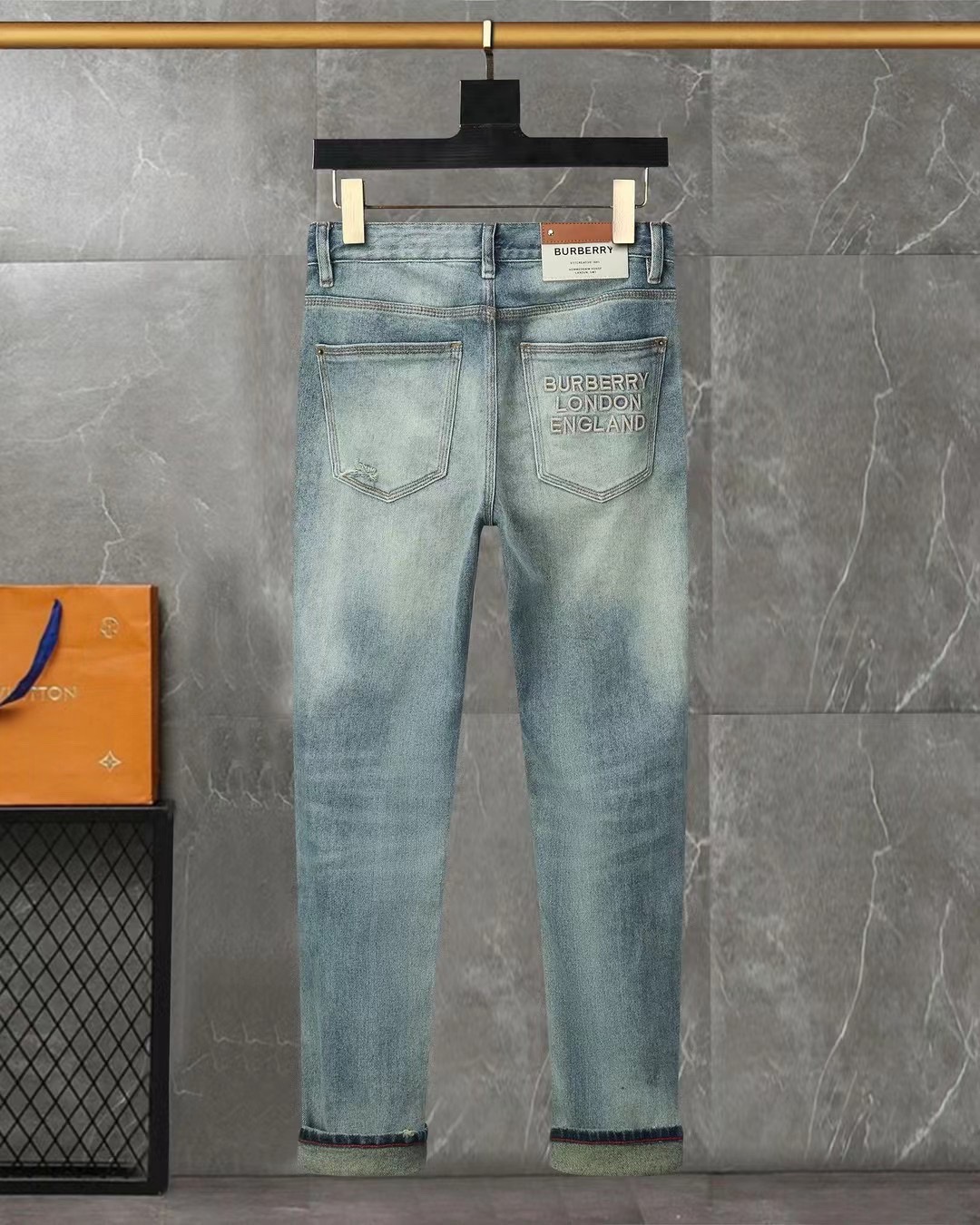 B**rry jeans 2024071001