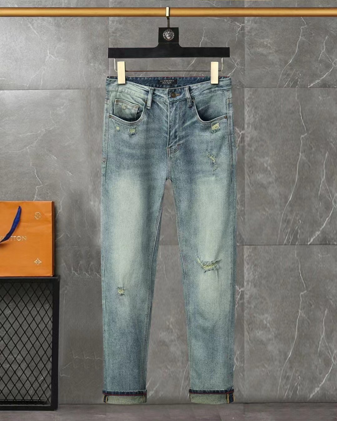 B**rry jeans 2024071001
