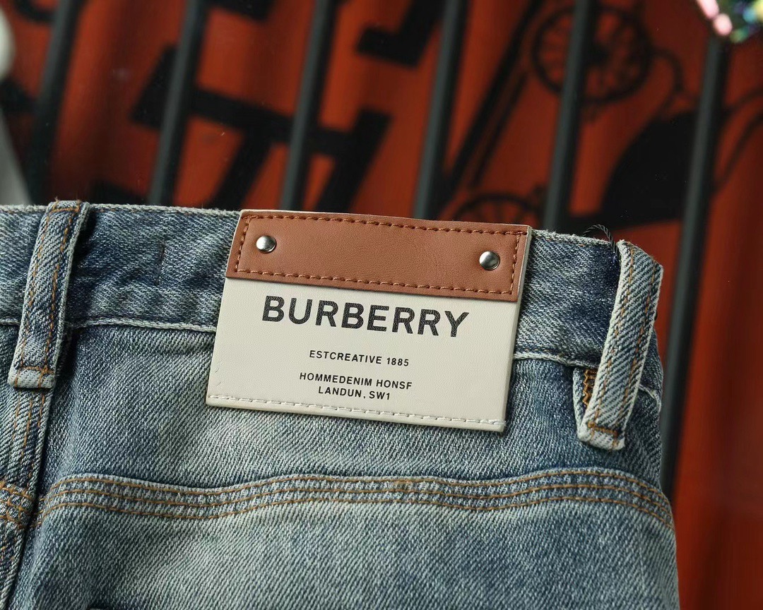 B**rry jeans 2024071001