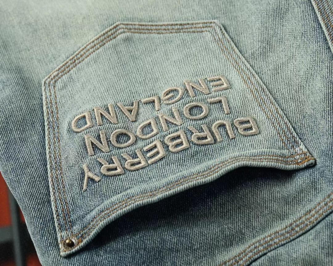 B**rry jeans 2024071001