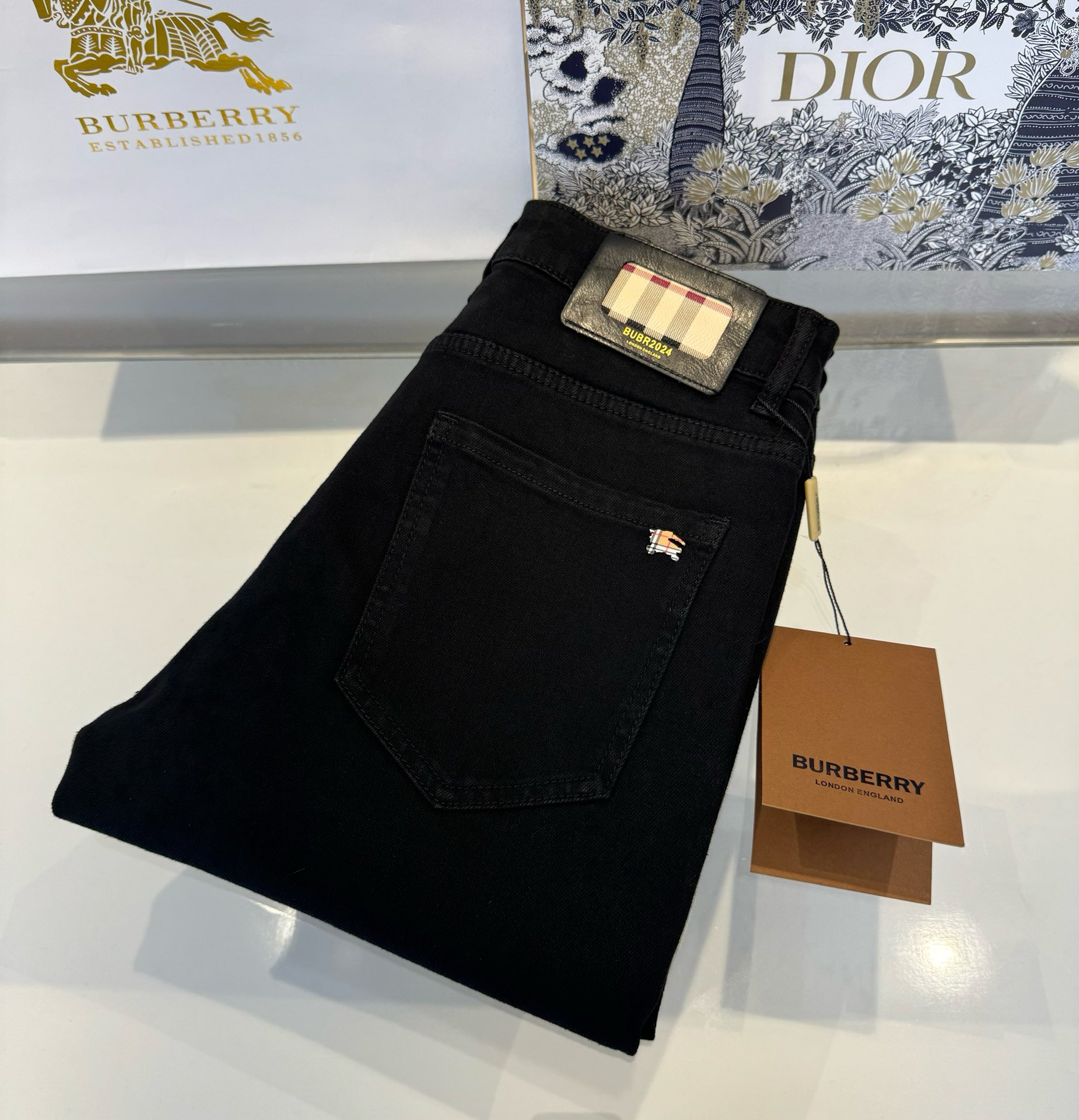 B**rry jeans 2024071002