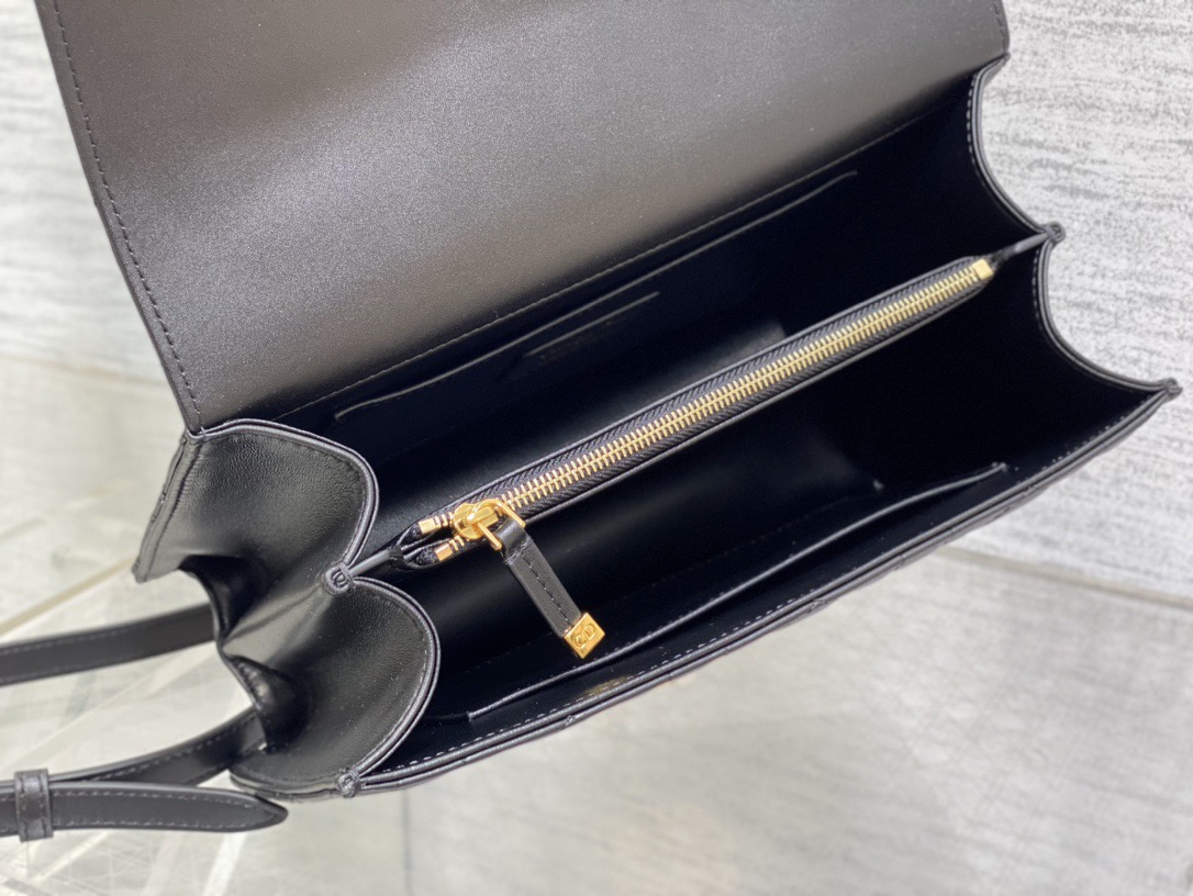 D*or medium D*or ange bag  black macrocannage calfskin 25cm