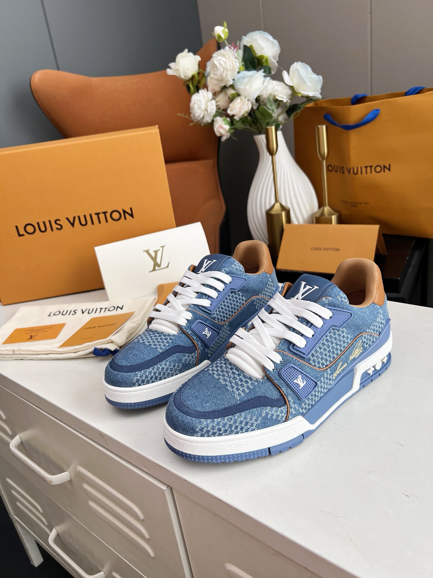 LV sneaker 2024071601