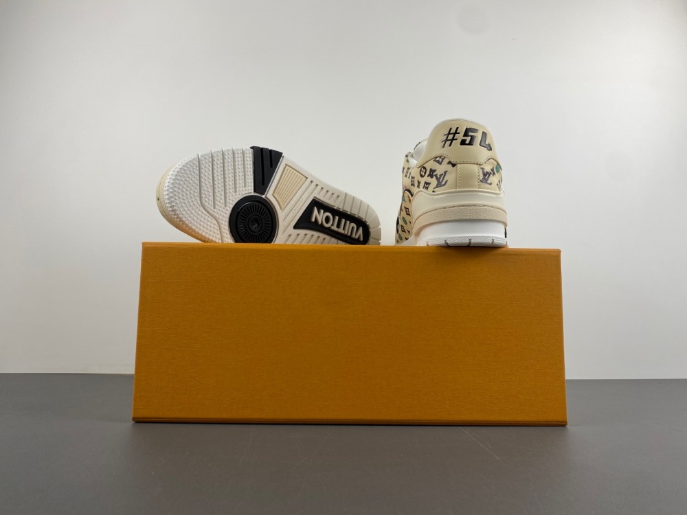 LV sneaker 2024071702