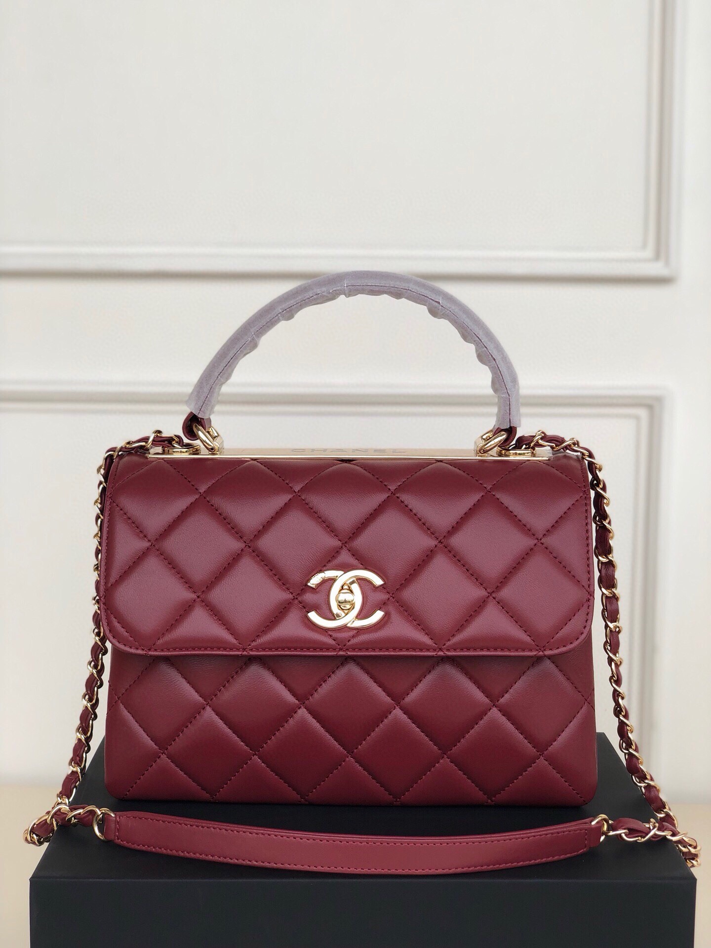 Ch*el flap bag with top handle 92236 25cm