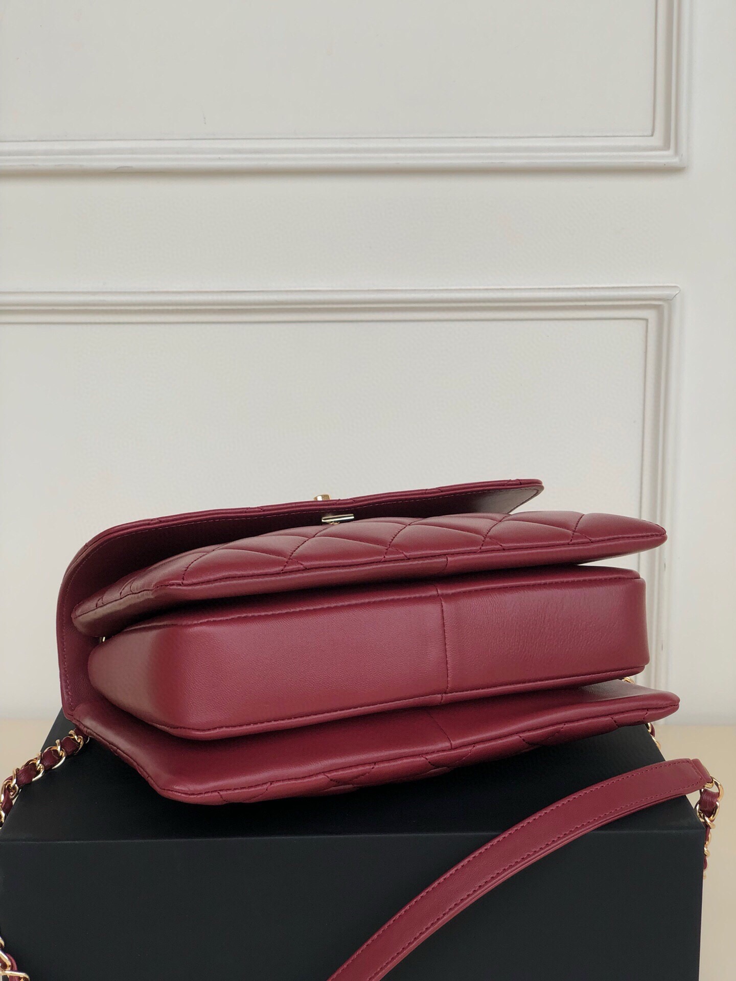 Ch*el flap bag with top handle 92236 25cm