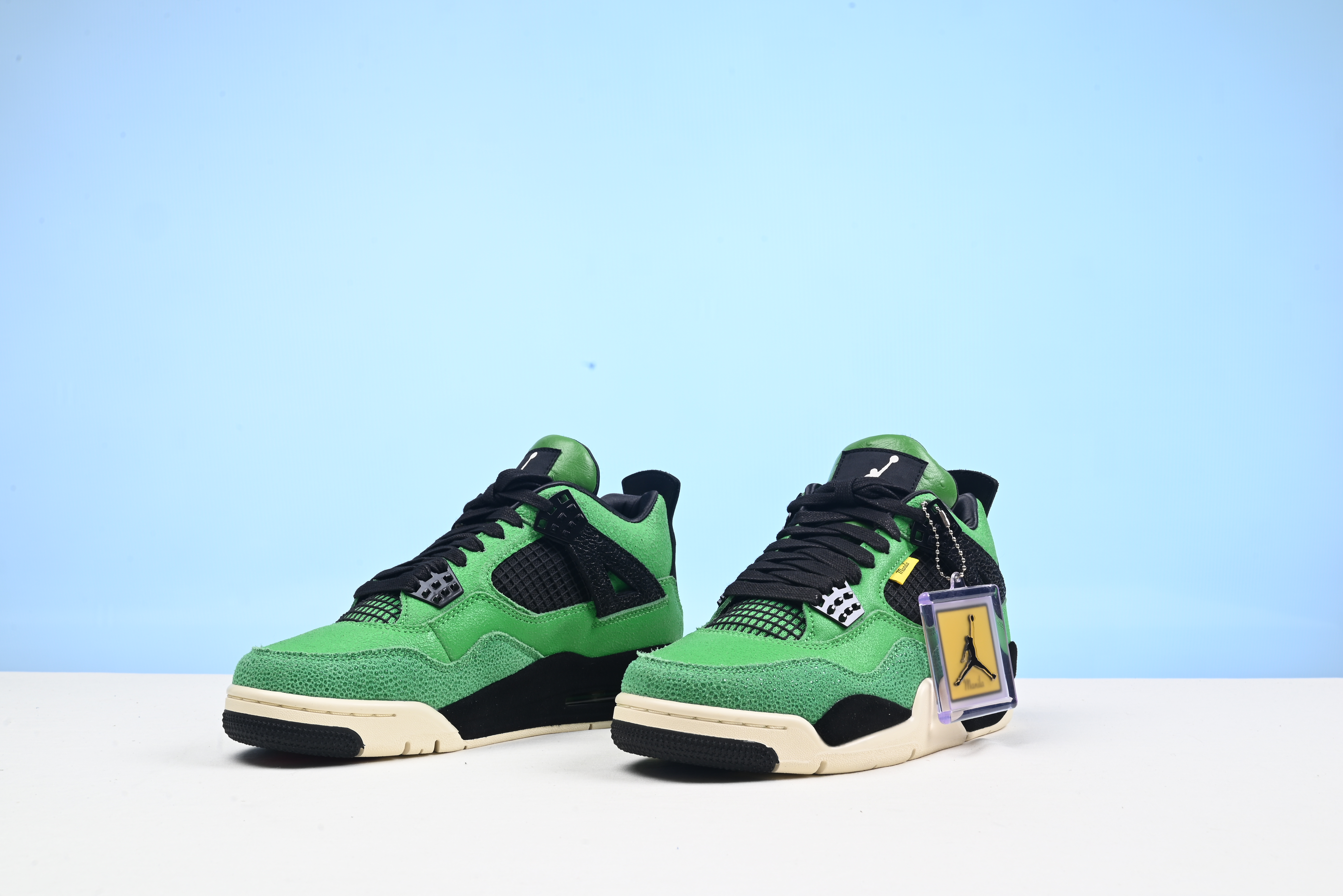 Jordan 4 Retro Manila  HO19 MNJDLS 416 LN3 (with special box)