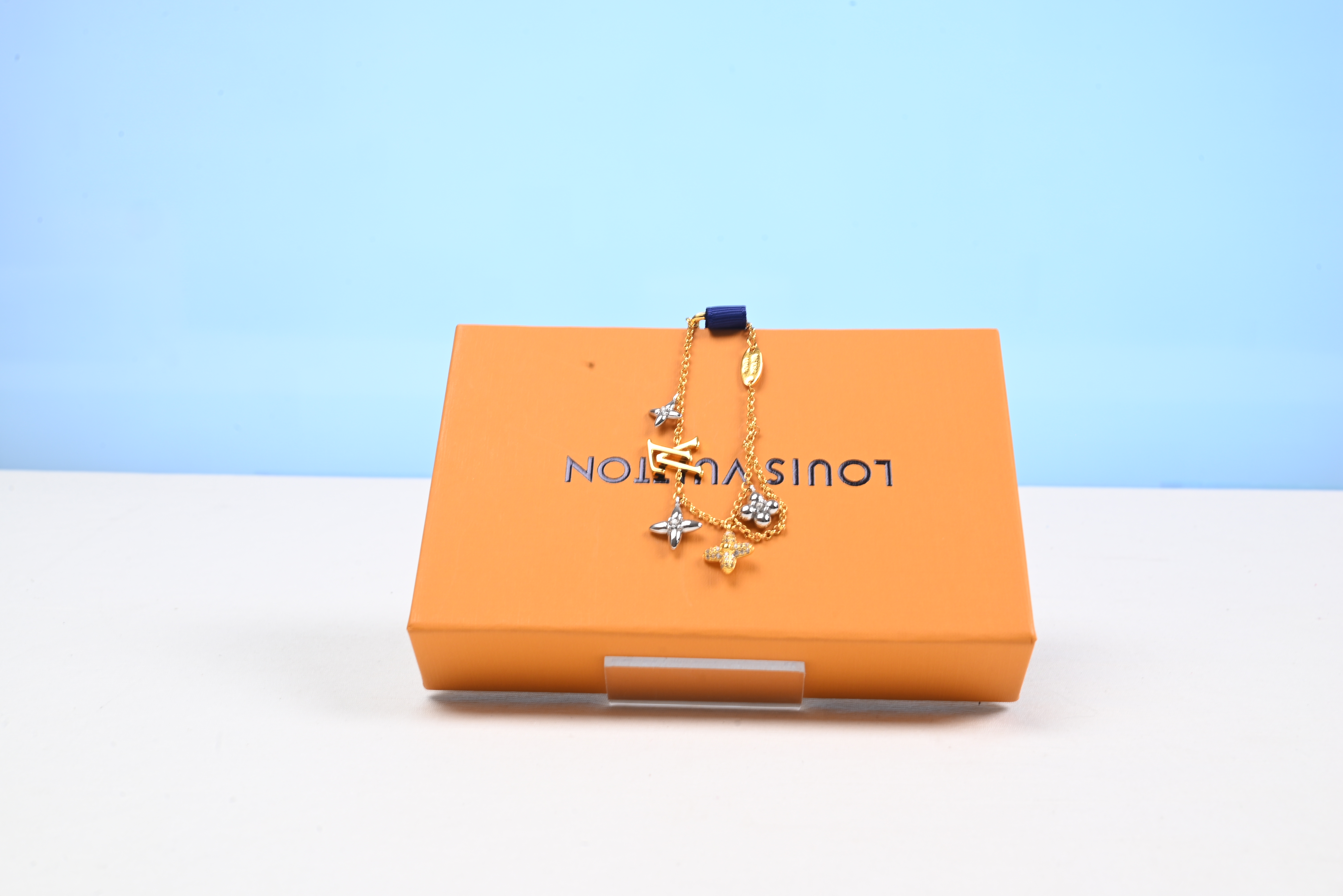 LV Bracelet 2024072901