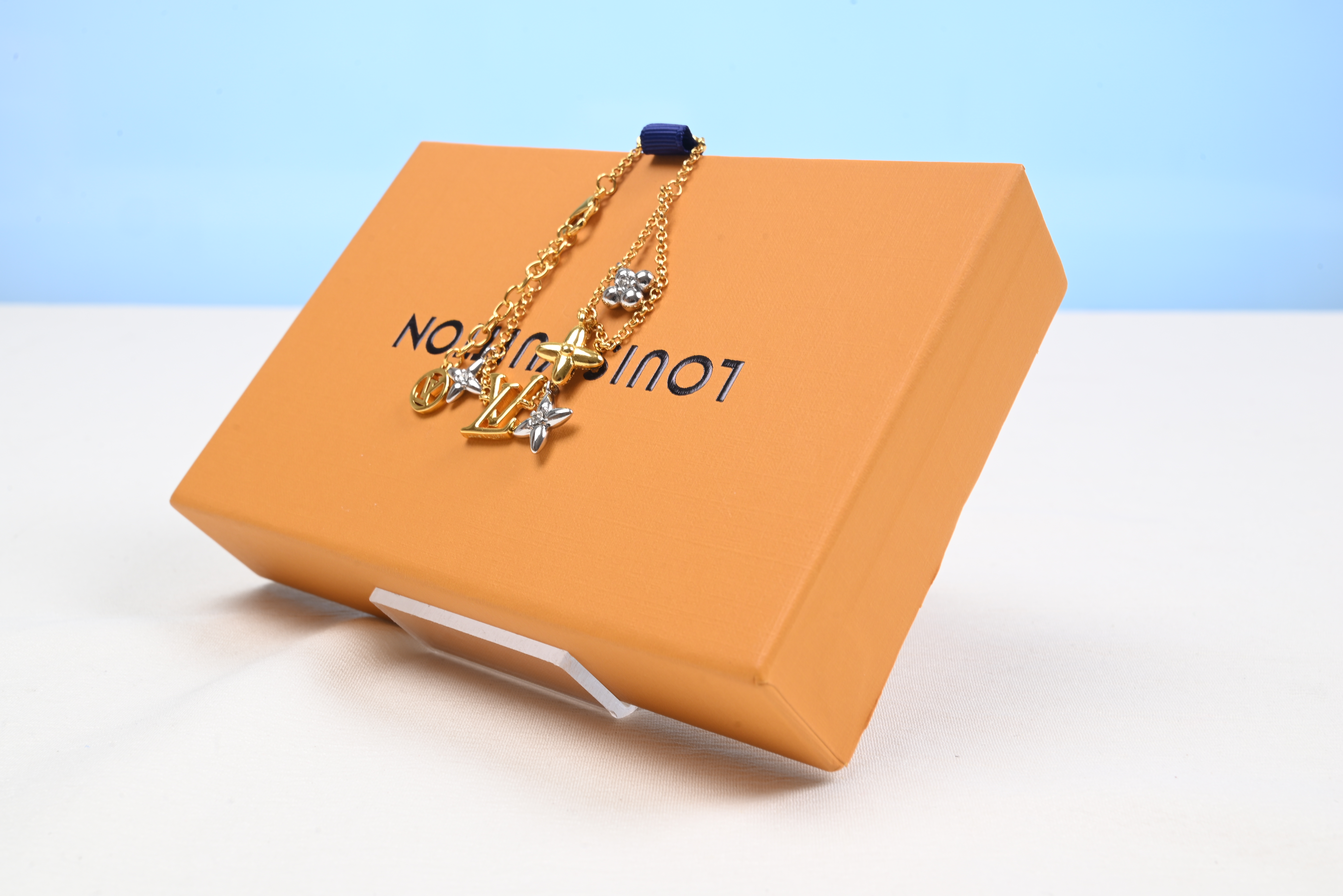 LV Bracelet 2024072901