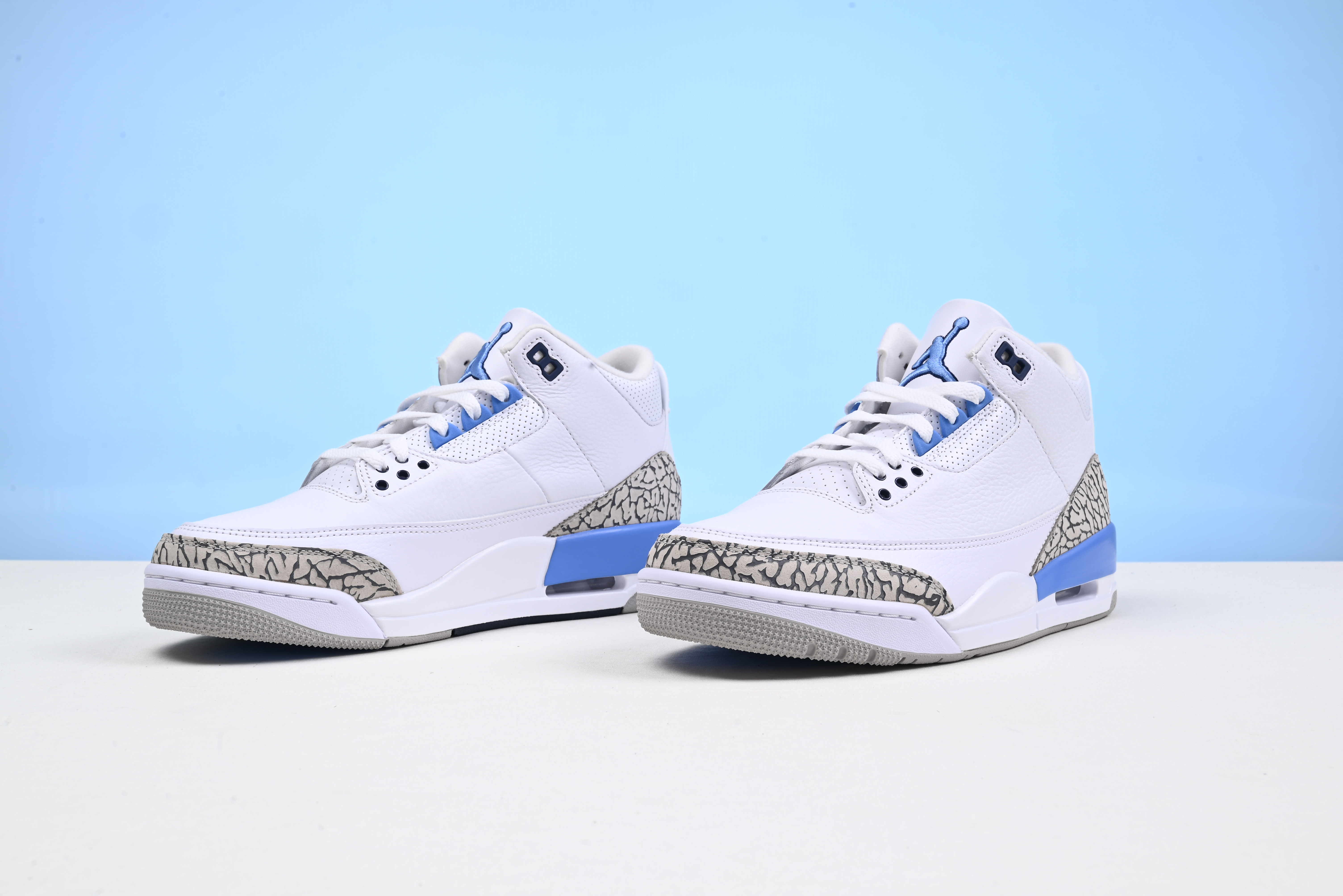 Jordan 3 Retro UNC  CT8532-104
