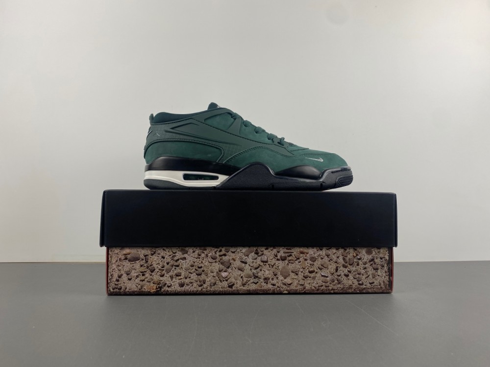 Jordan 4 RM SP Nigel Sylvester Grandma