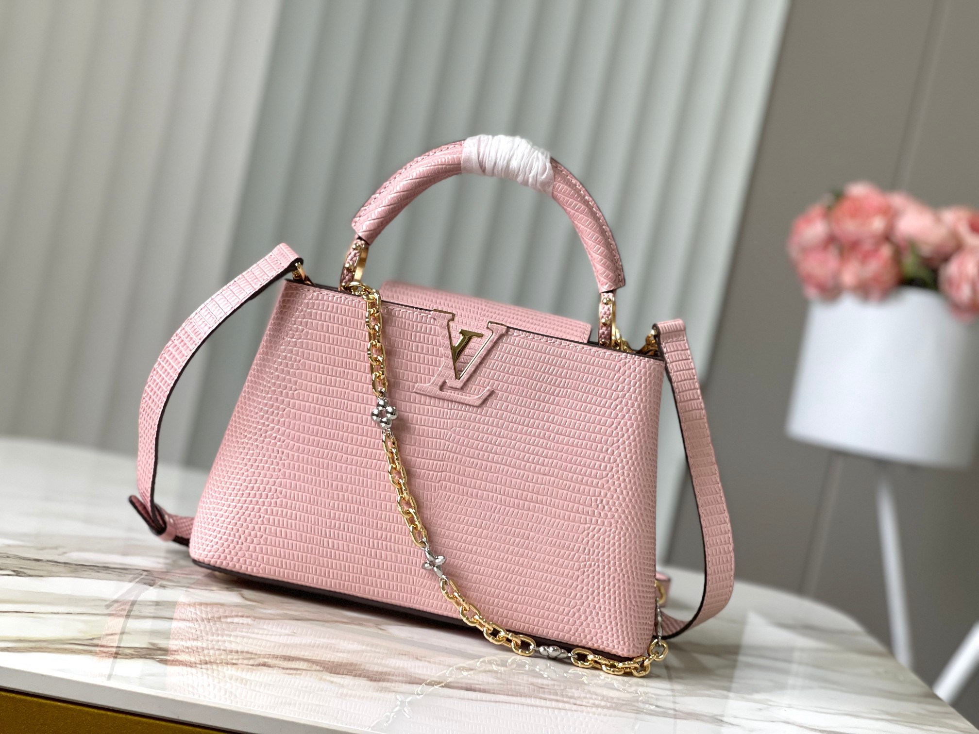 LV Capucines 27*18*9CM