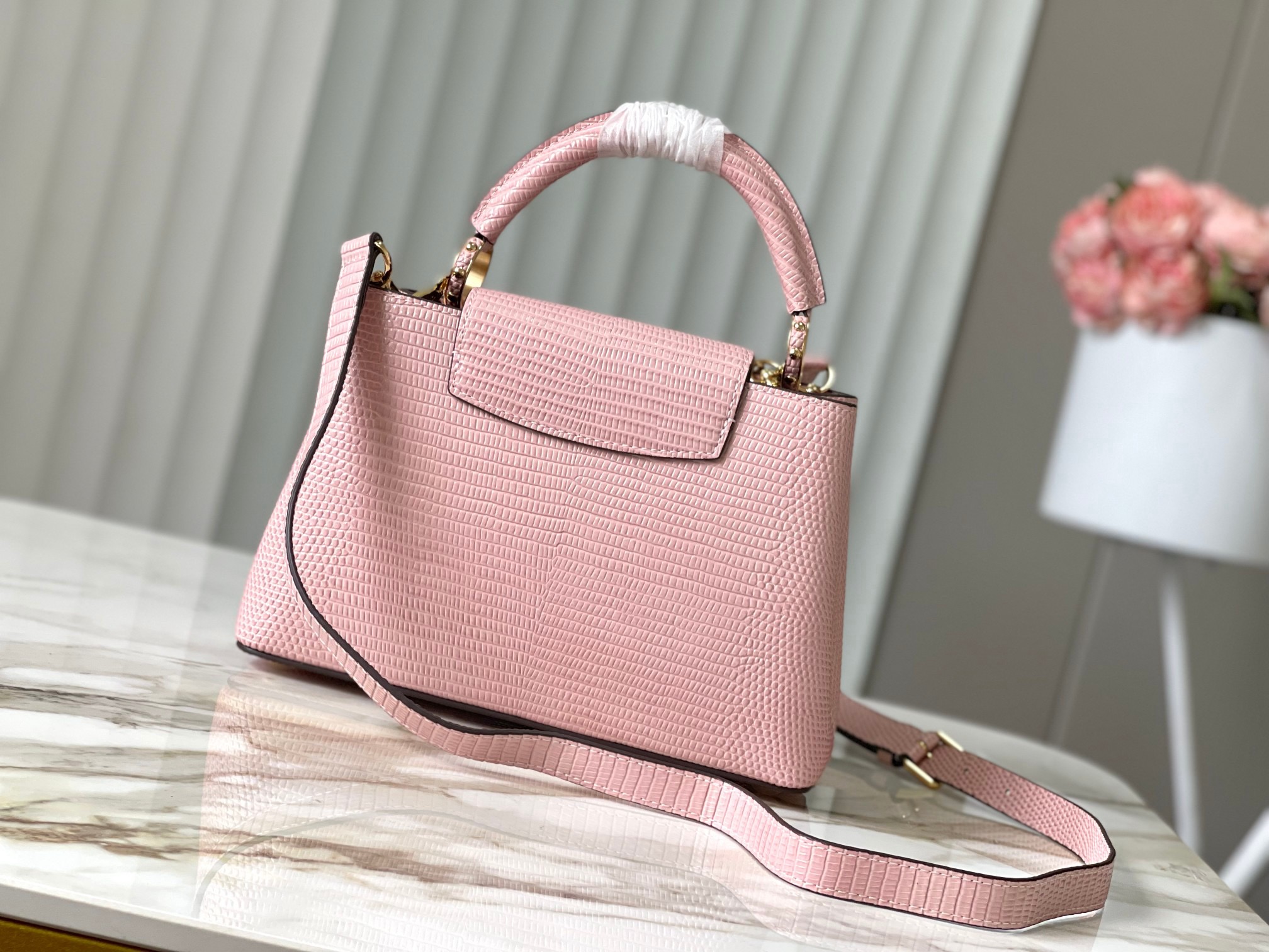 LV Capucines 27*18*9CM
