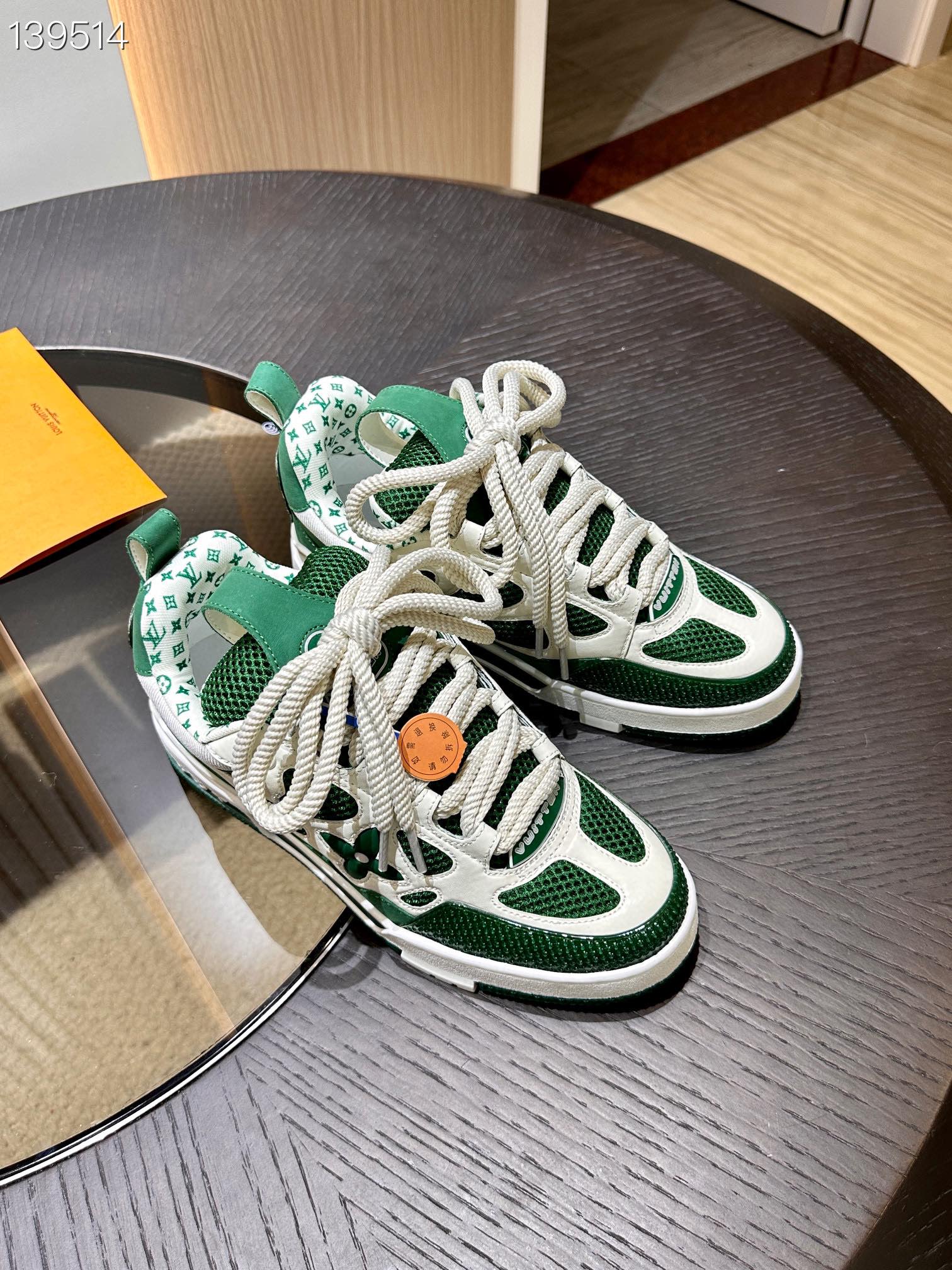 LV sneaker 2024081201