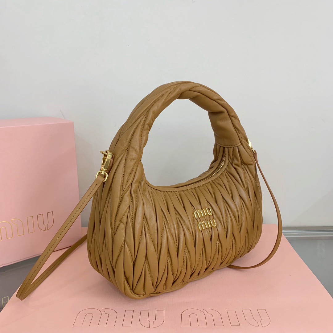 Miu Miu wander matelasse hobo 25*18*7CM