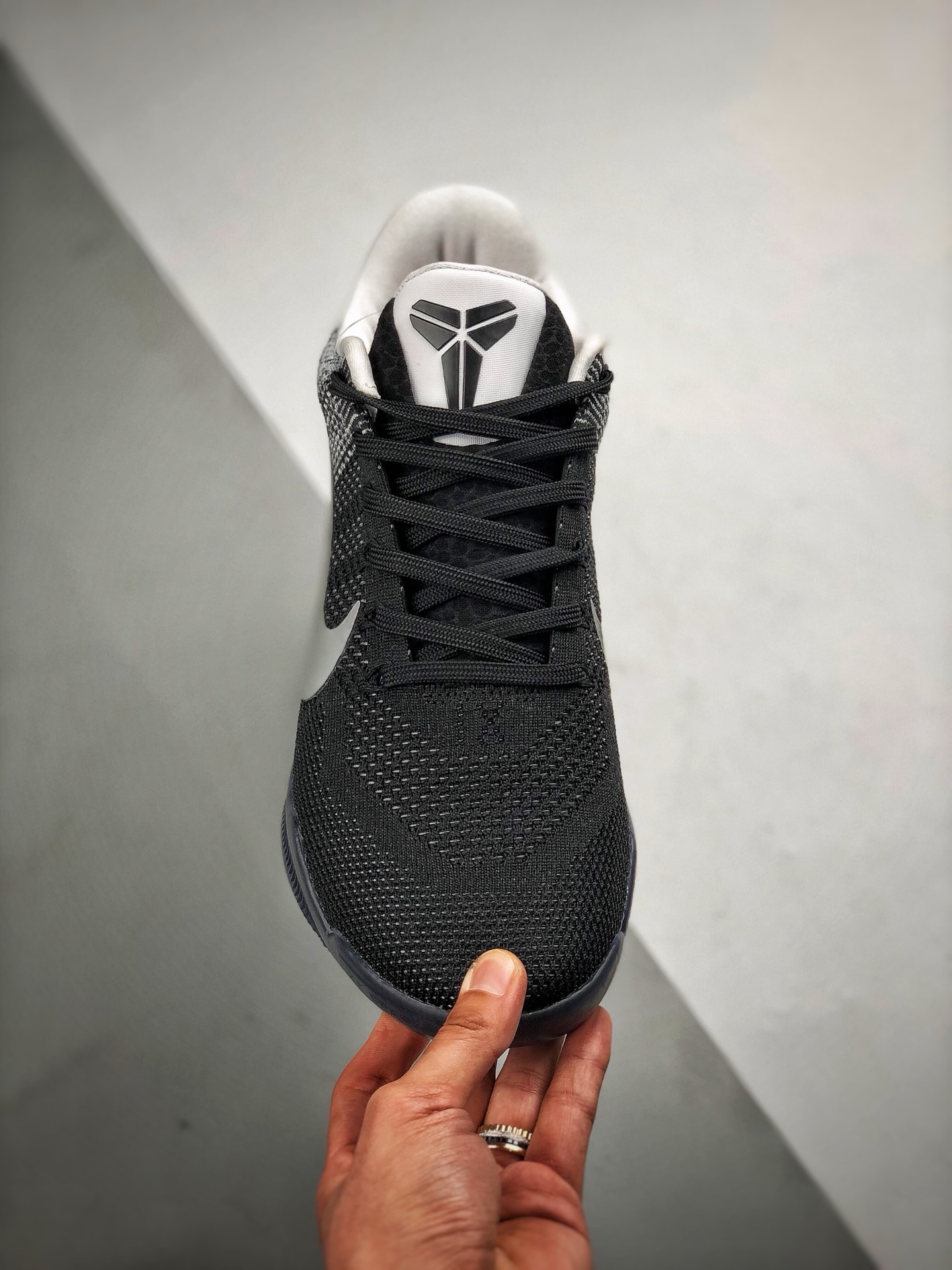 NIKE KOBE 11 ELITE LOW LAST EMPEROR