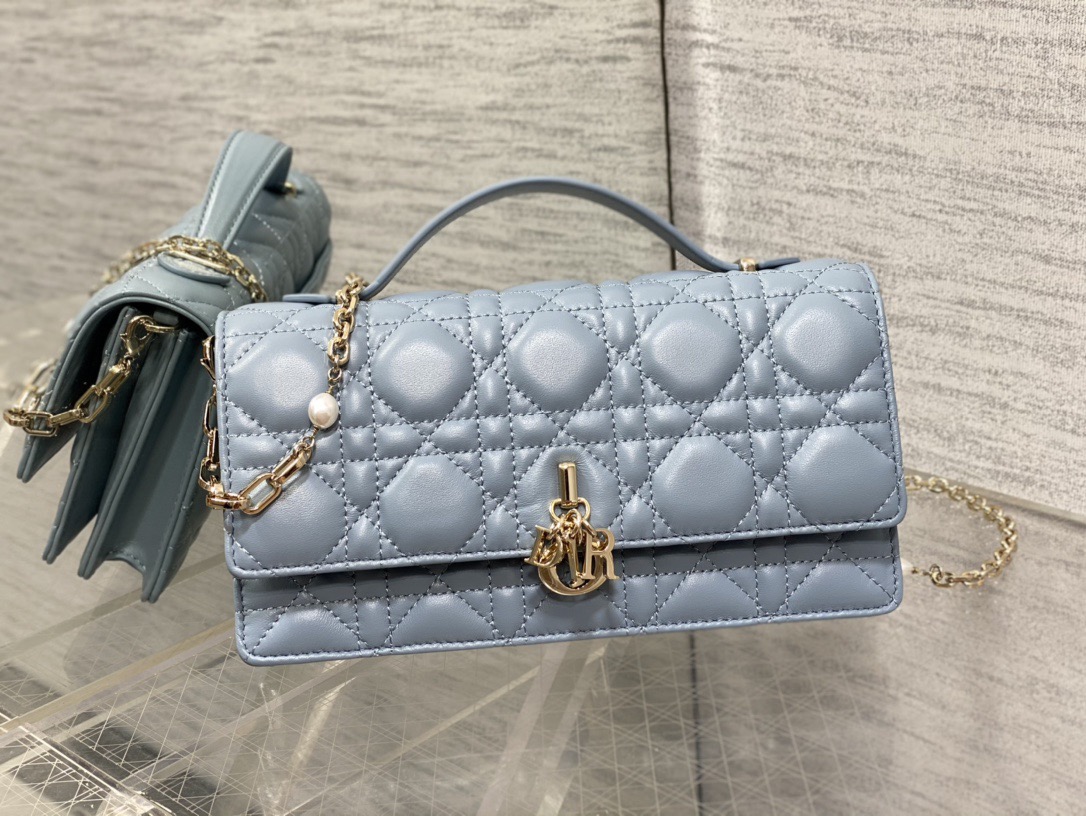 D*or my D*or mini bag cloud blue cannage lambskin 21*11*5cm