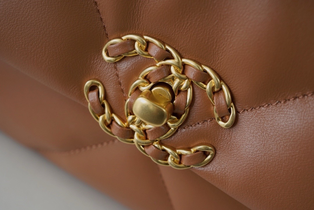 Ch*el 19 bag 26cm 2024082001