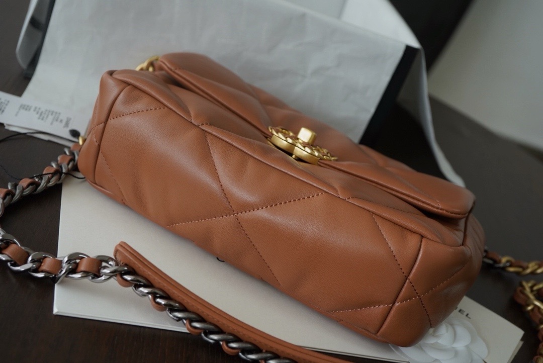 Ch*el 19 bag 26cm 2024082001