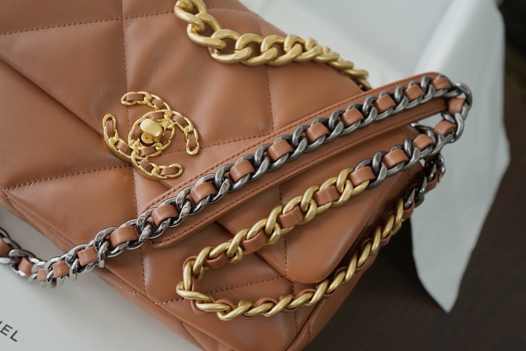 Ch*el 19 bag 26cm 2024082001