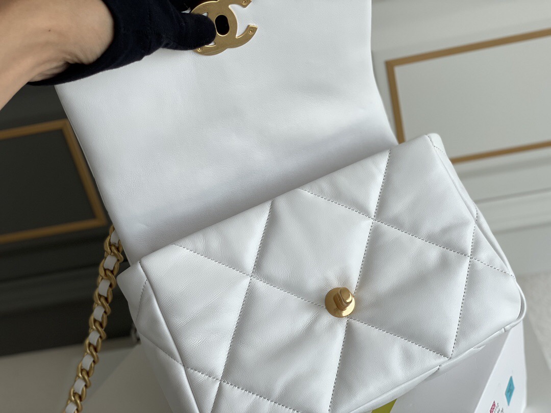 Ch*el 19 bag 26cm 2024082002