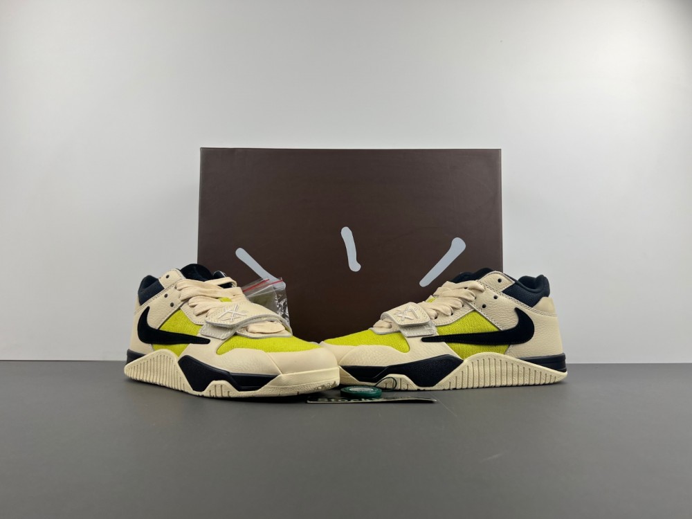 Travis Scott x Jordan 1 FZ8117-102