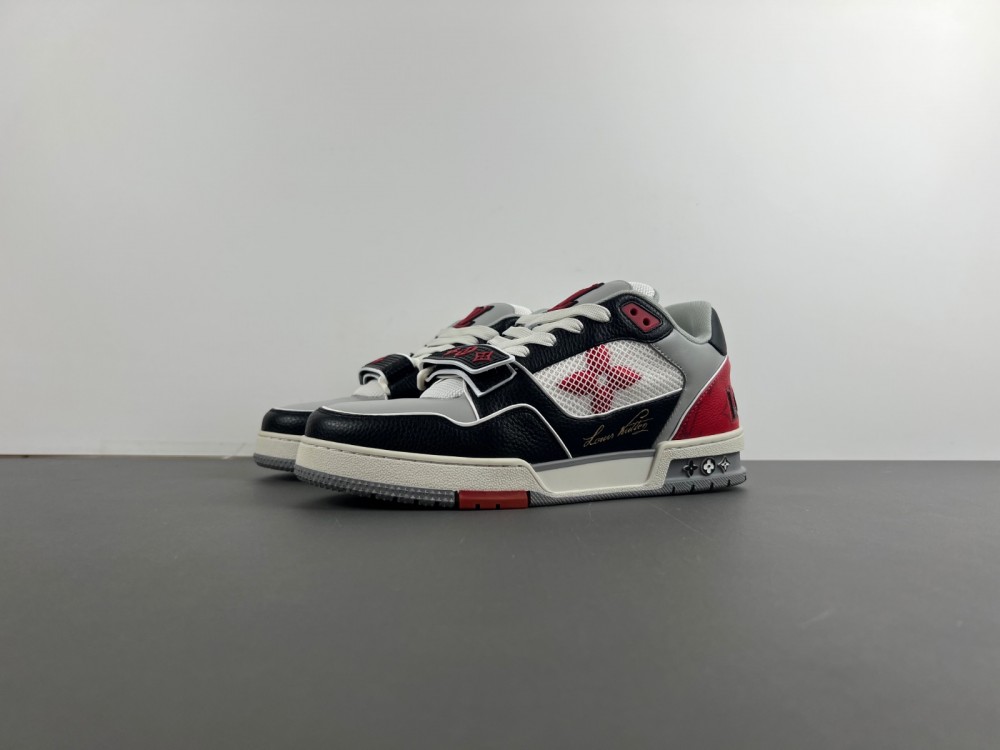 LV sneaker 2024082202