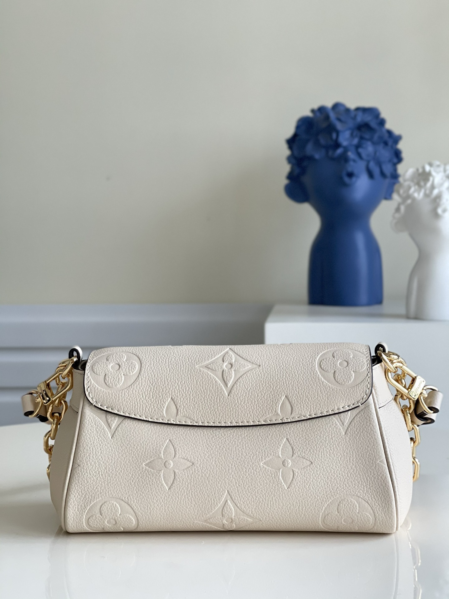 LV favorite M45813 24*14*9CM