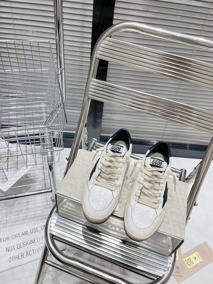 Golden Goose Sneaker 2024082301