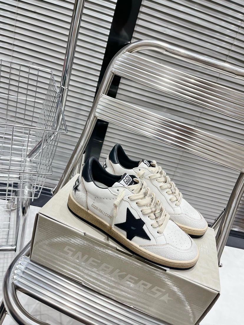 Golden Goose Sneaker 2024082301
