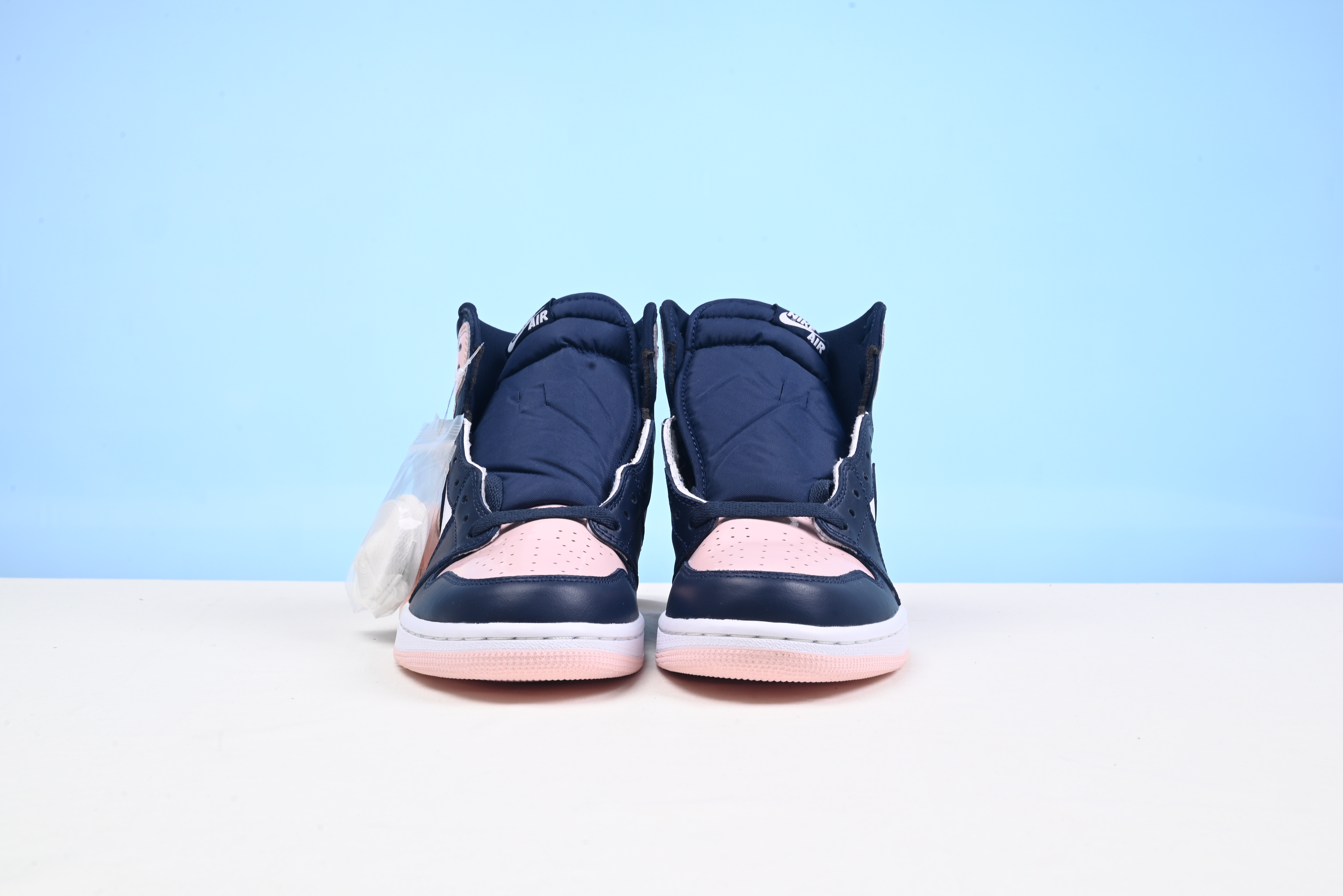 Jordan 1 Retro High OG Atmosphere (W)  DD9335-641