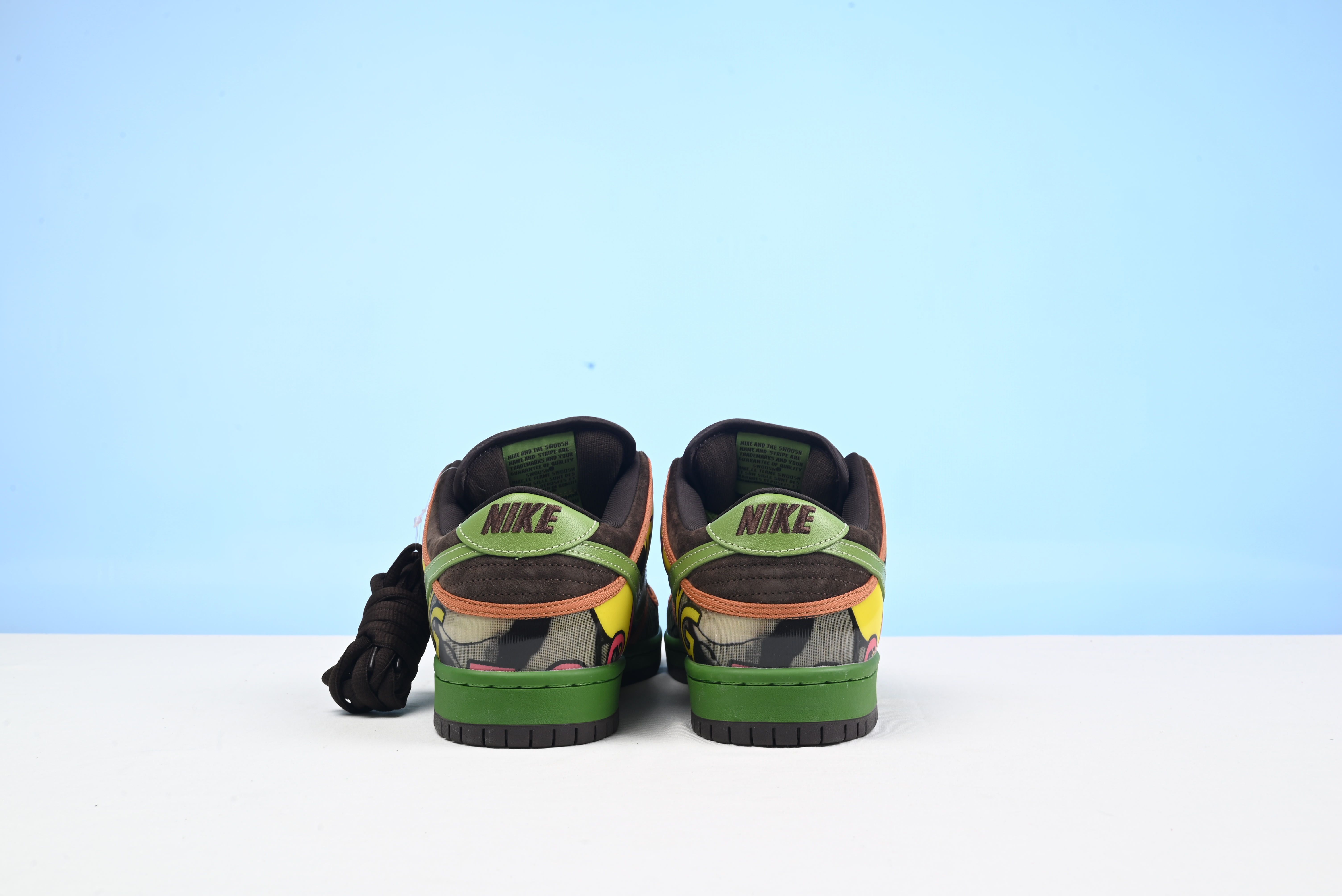 Nike SB Dunk Low De La Soul  789841-332