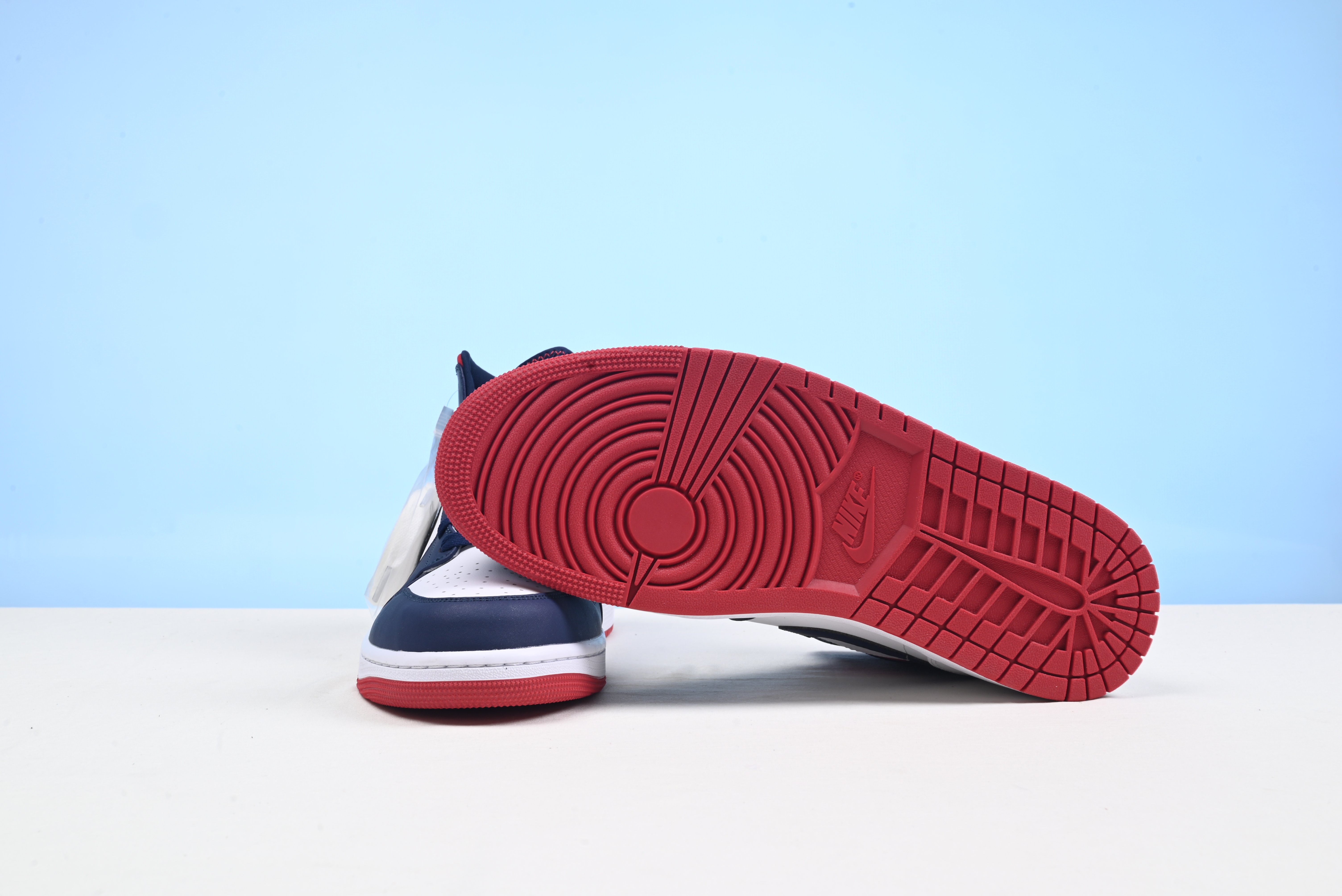 Air Jordan 1 Mid SE USA 852542-104