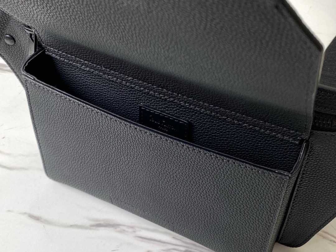 LV Takeoff Sling Aerogram M57081 30*15*3CM