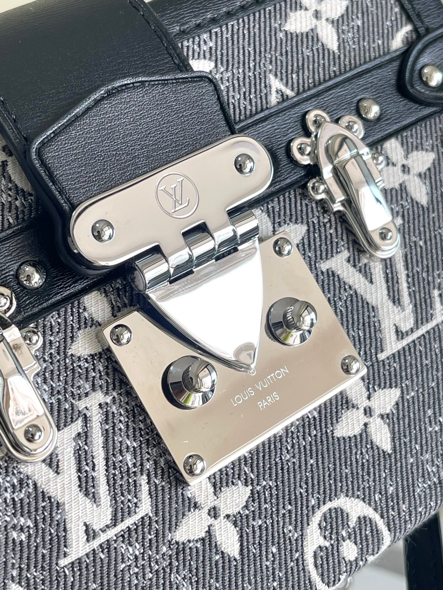 LV petite malle  M21462 20*12.5*6CM