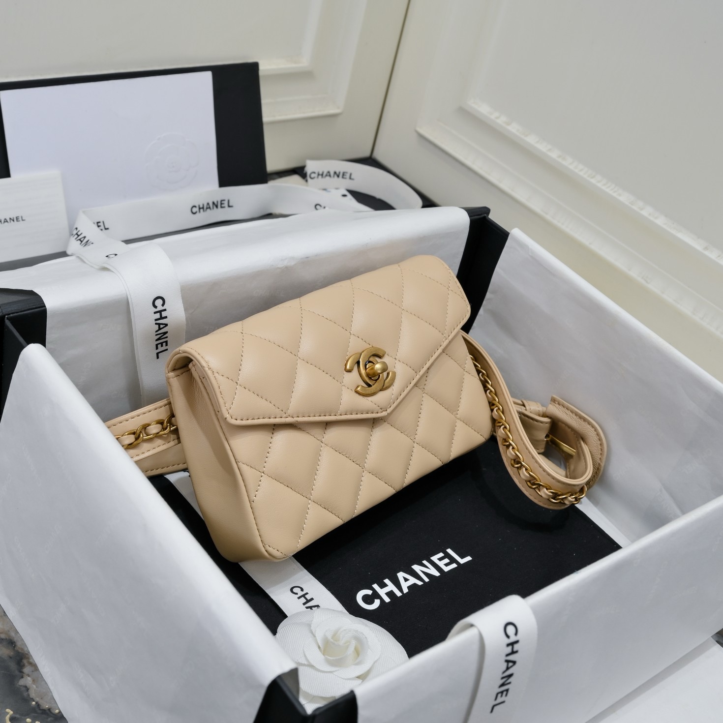 Ch*el quilted bum bag belt bag beige lambskin leather 18*3.5*12cm
