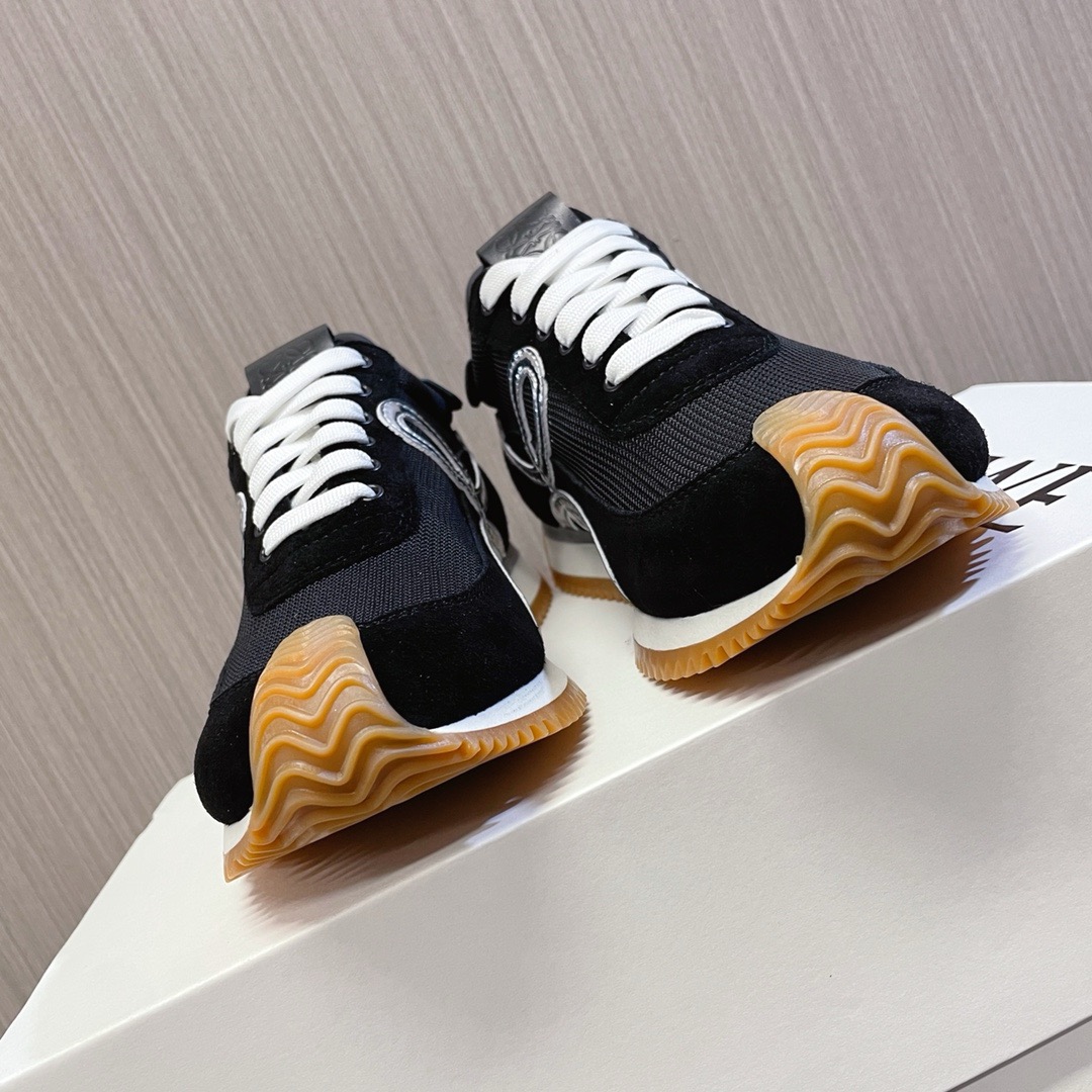 l*ew* sneaker 2024090201