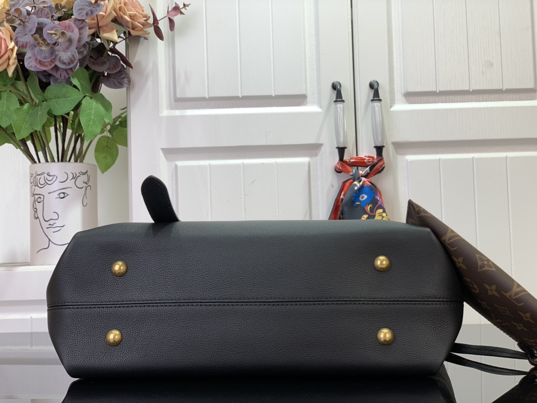 LV Low Key Cabas MM 47*30*14CM 2024090304
