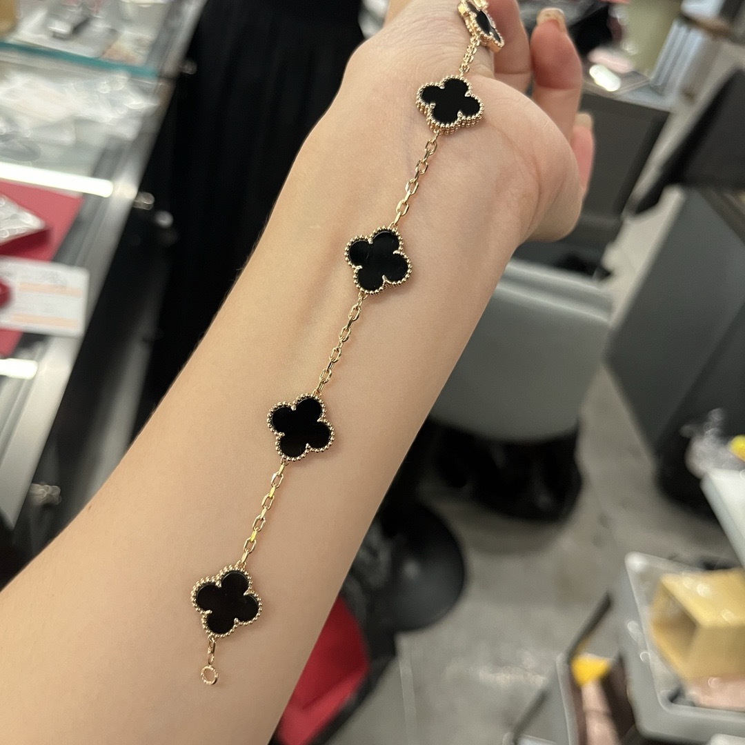 VCA Bracelet 2024091001
